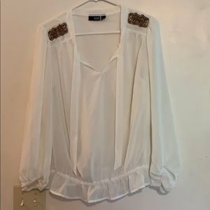 White long sleeve blouse